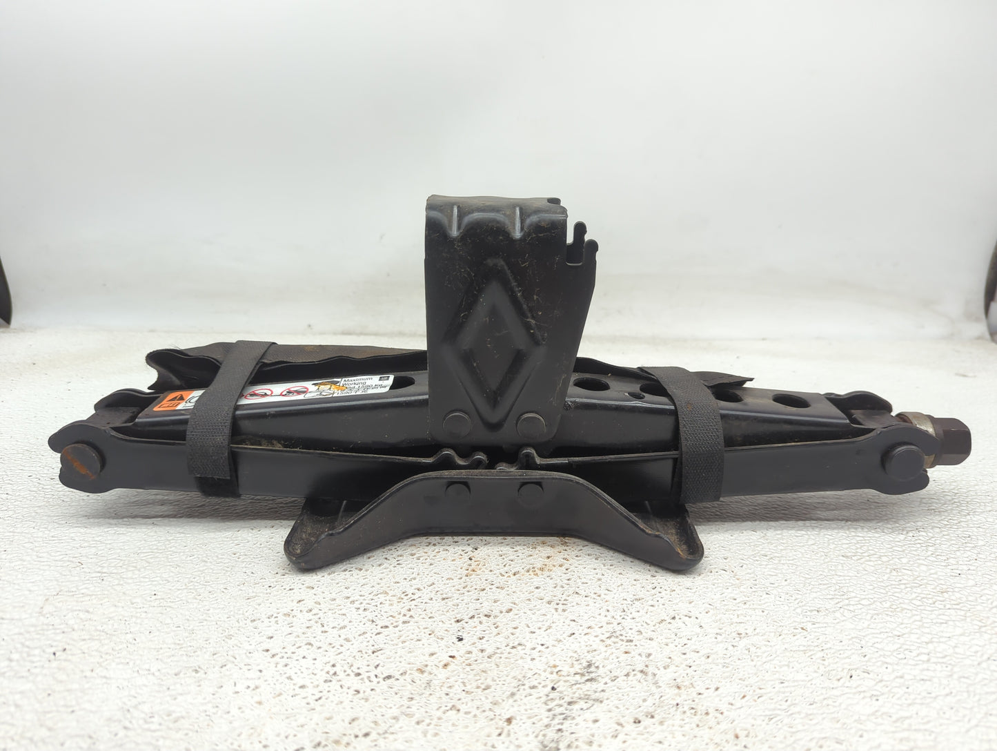2016 Gmc Acadia Spare Scissor Car Jack 1086095 - Oemusedautoparts1.com