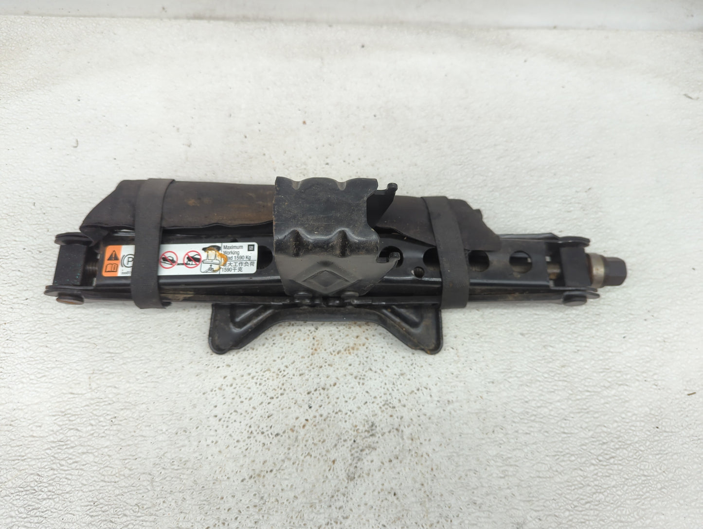 2016 Gmc Acadia Spare Scissor Car Jack 1086095 - Oemusedautoparts1.com