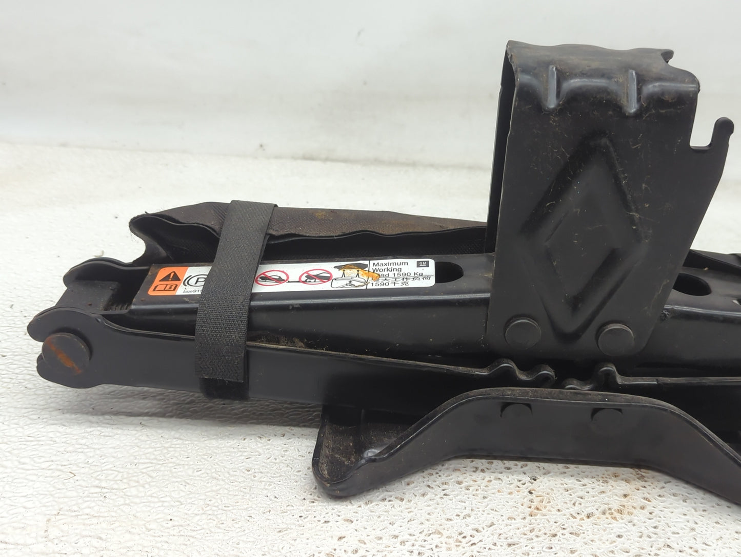 2016 Gmc Acadia Spare Scissor Car Jack 1086095 - Oemusedautoparts1.com