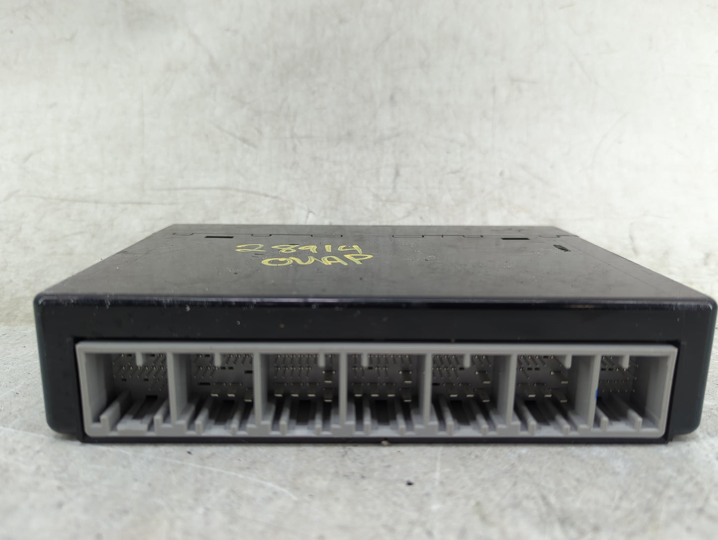 2007-2012 Gmc Acadia Body Control Module Bcm Inner Cabin Fuse Box - Oemusedautoparts1.com