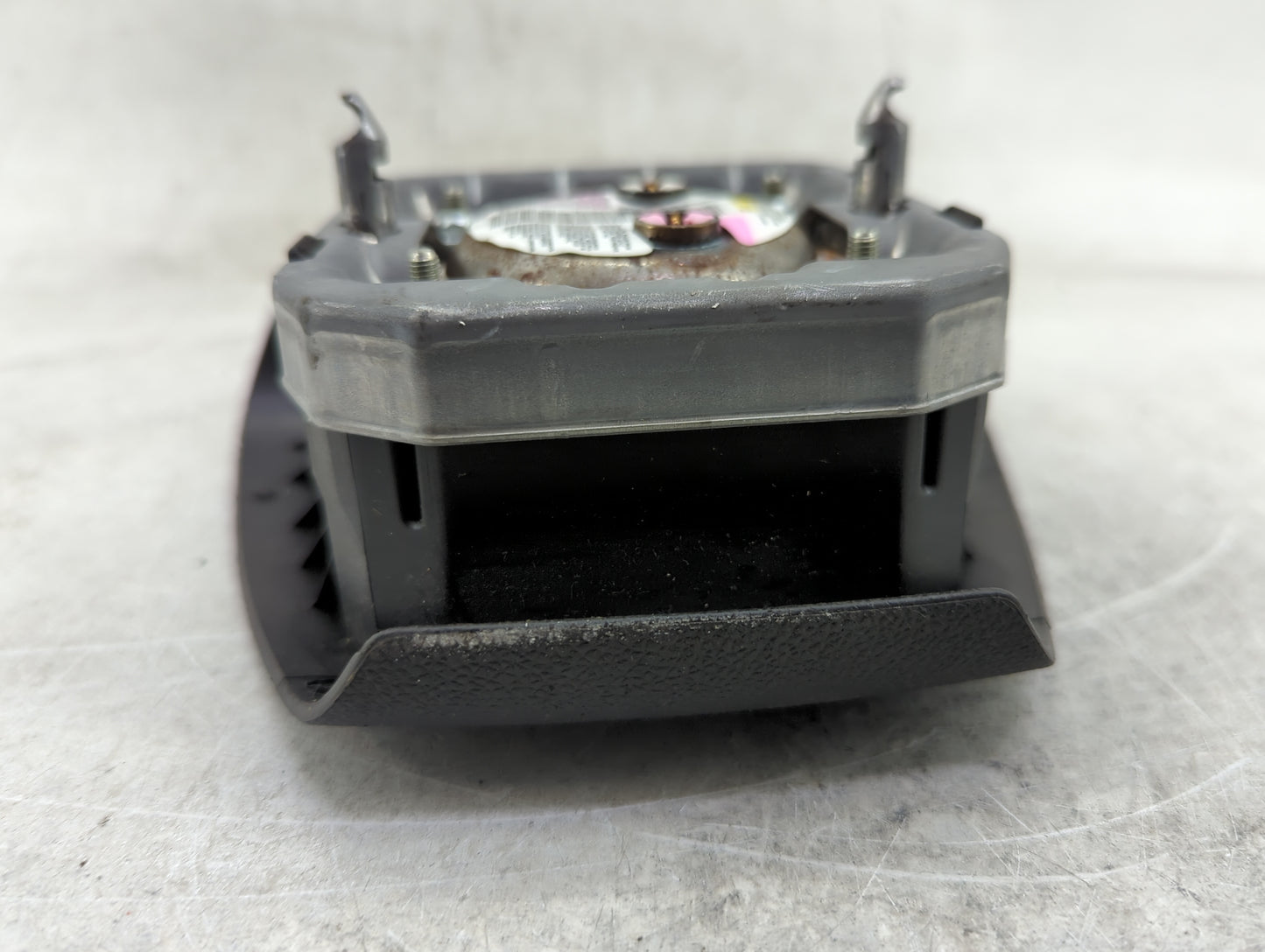 2011-2012 Gmc Acadia Air Bag Driver Left Steering Wheel Mounted - Oemusedautoparts1.com
