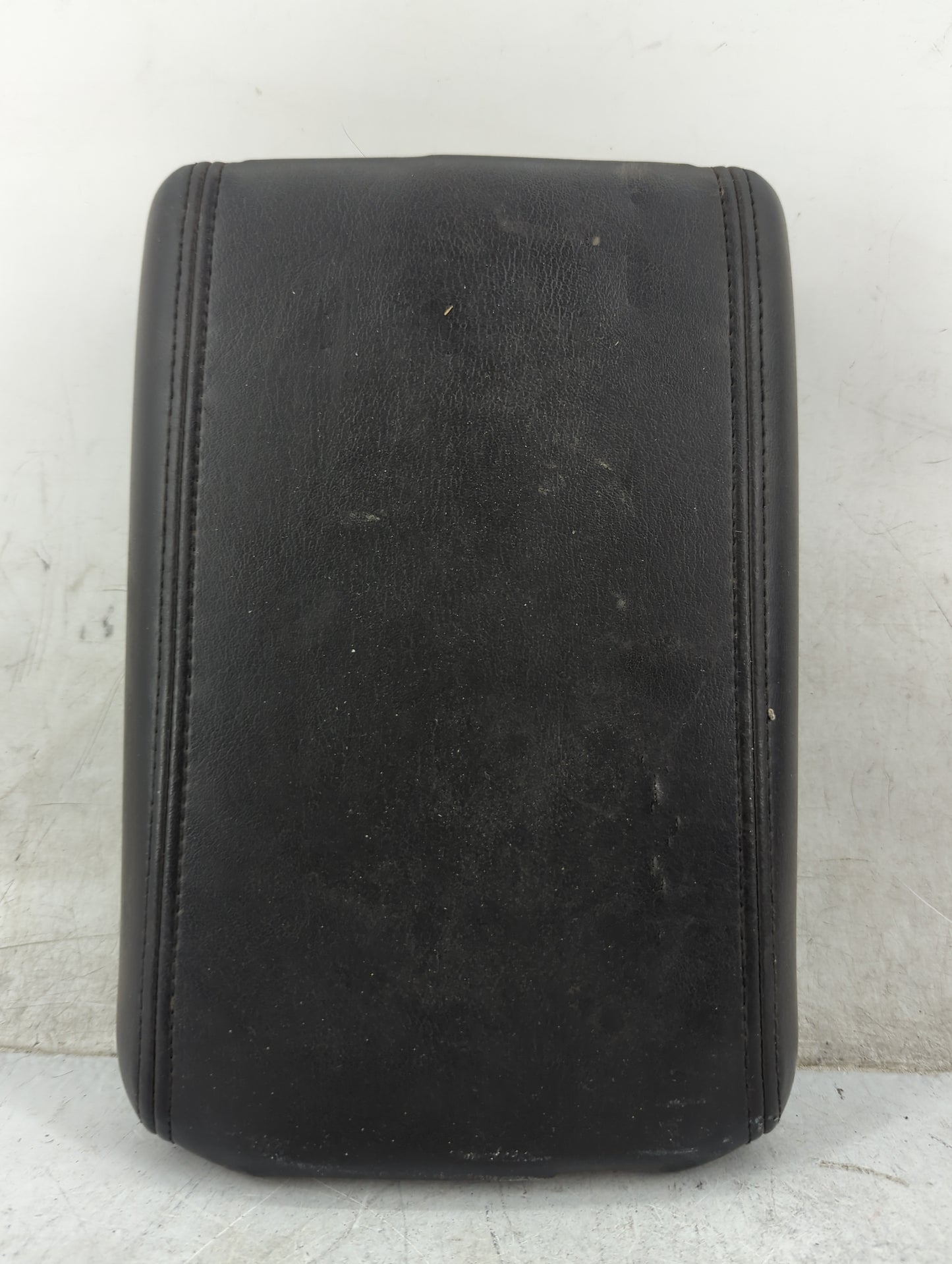 2007-2012 Gmc Acadia Center Console Armrest Cover Lid Fits Fits 2007 2008 2009 2010 2011 2012 OEM Used Auto Parts - Oemuseda
