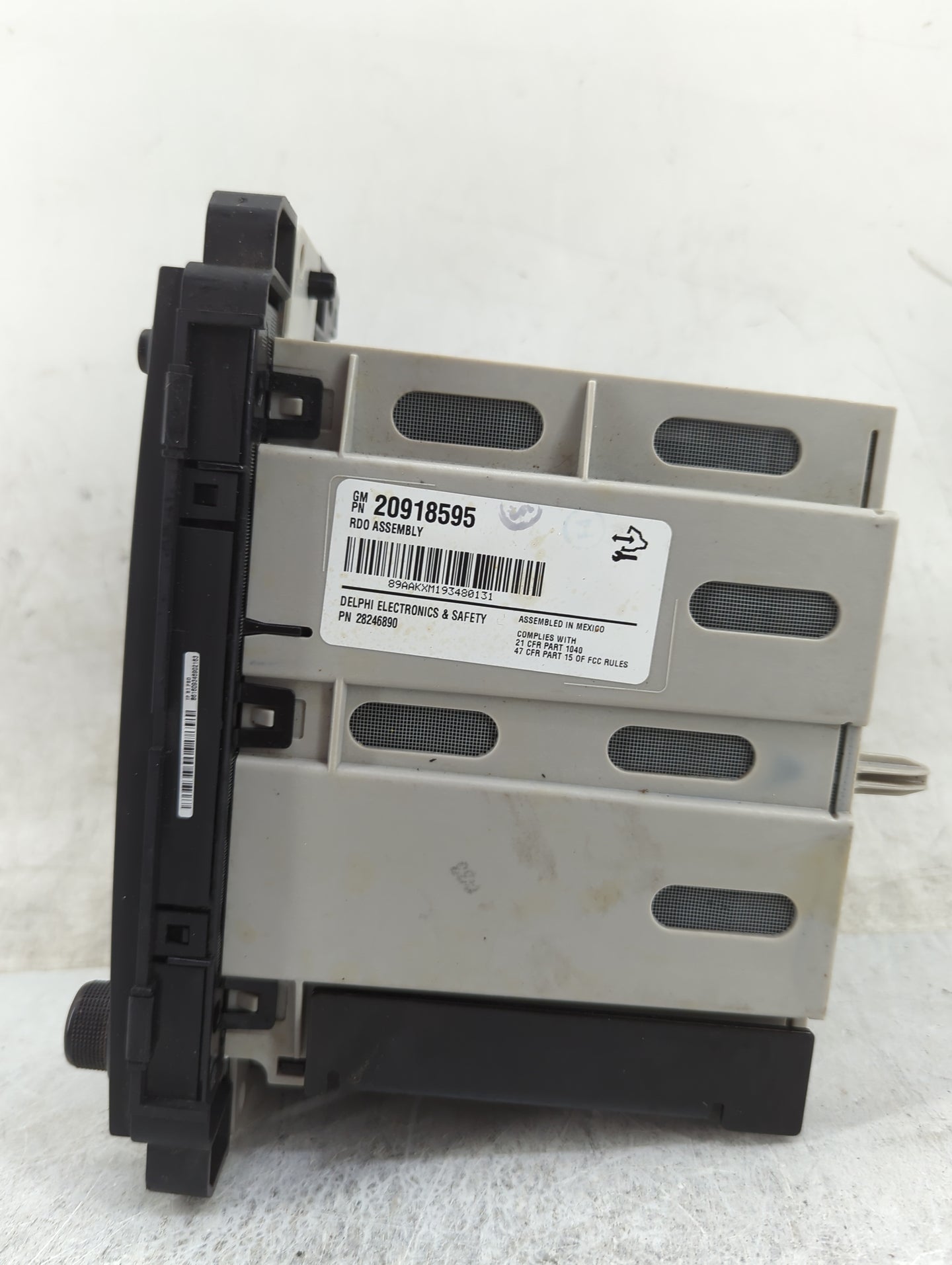 2010 Gmc Acadia Radio AM FM Cd Player Receiver Replacement Fits OEM Used Auto Parts - Oemusedautoparts1.com