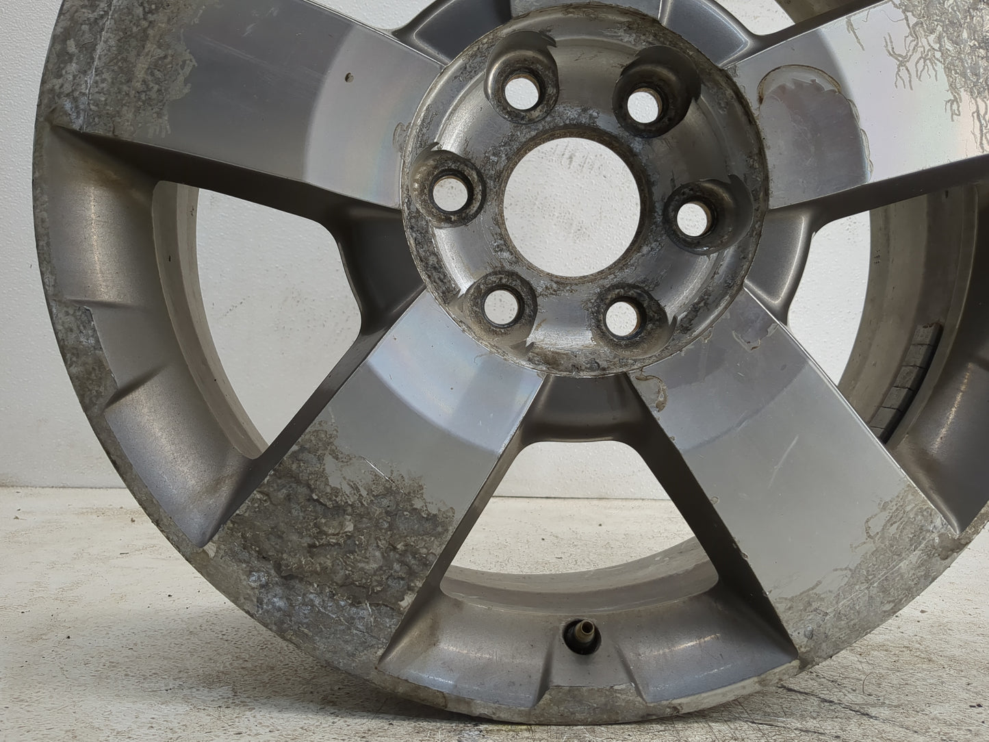 2009-2012 Gmc Acadia Oem Wheel Rim 1169009 - Oemusedautoparts1.com
