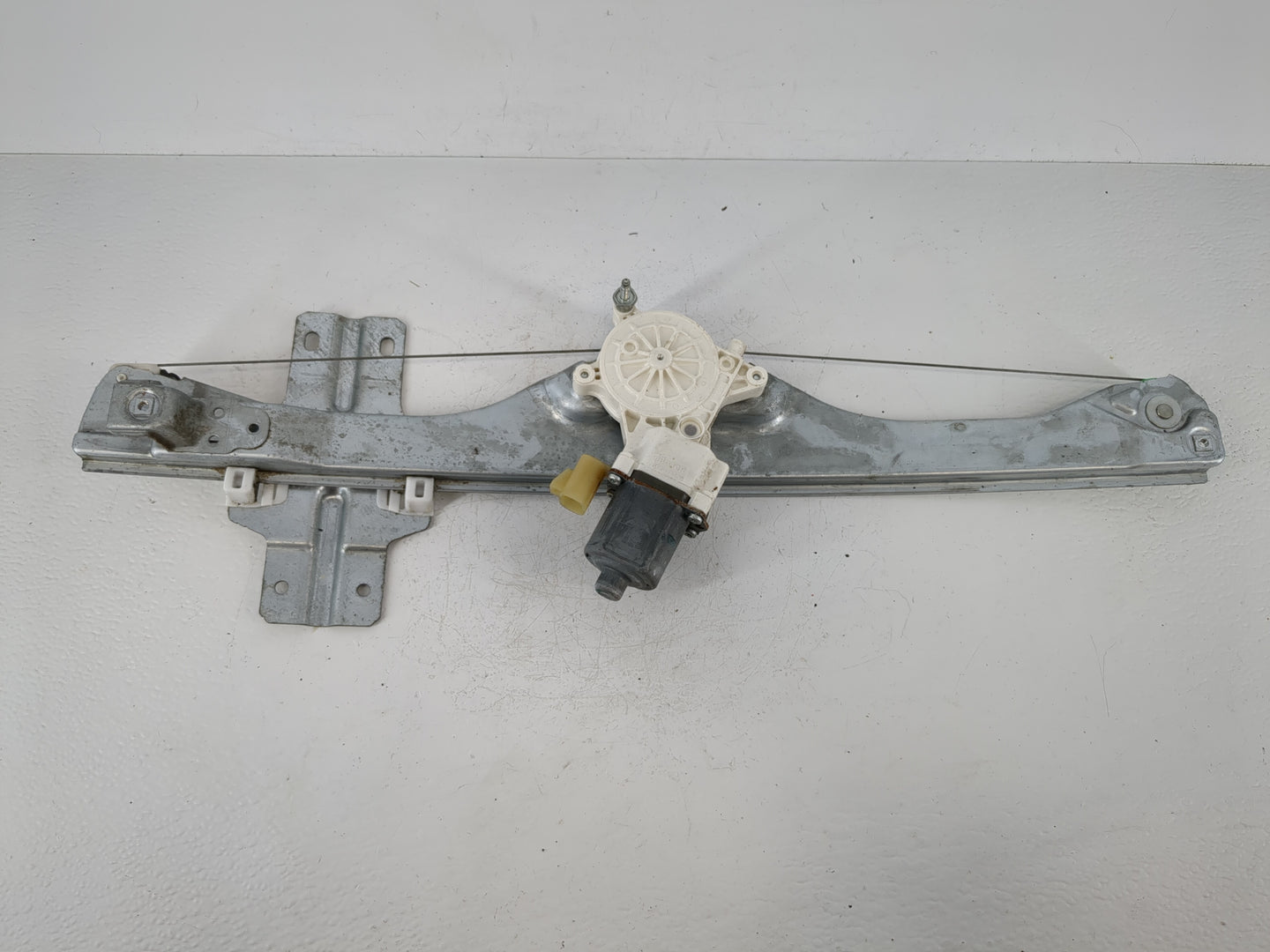 2007-2012 Gmc Acadia Driver Rear Left Power Window Motor - Oemusedautoparts1.com