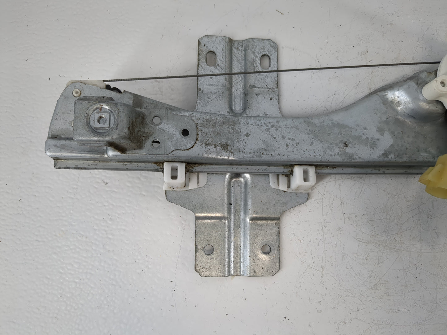 2007-2012 Gmc Acadia Driver Rear Left Power Window Motor - Oemusedautoparts1.com