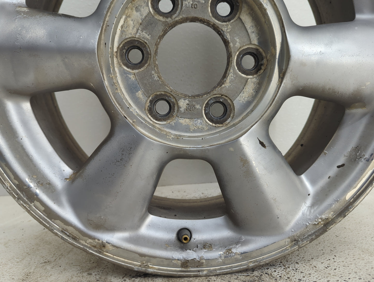 2002-2007 Gmc Envoy Oem Wheel Rim 1096369 - Oemusedautoparts1.com
