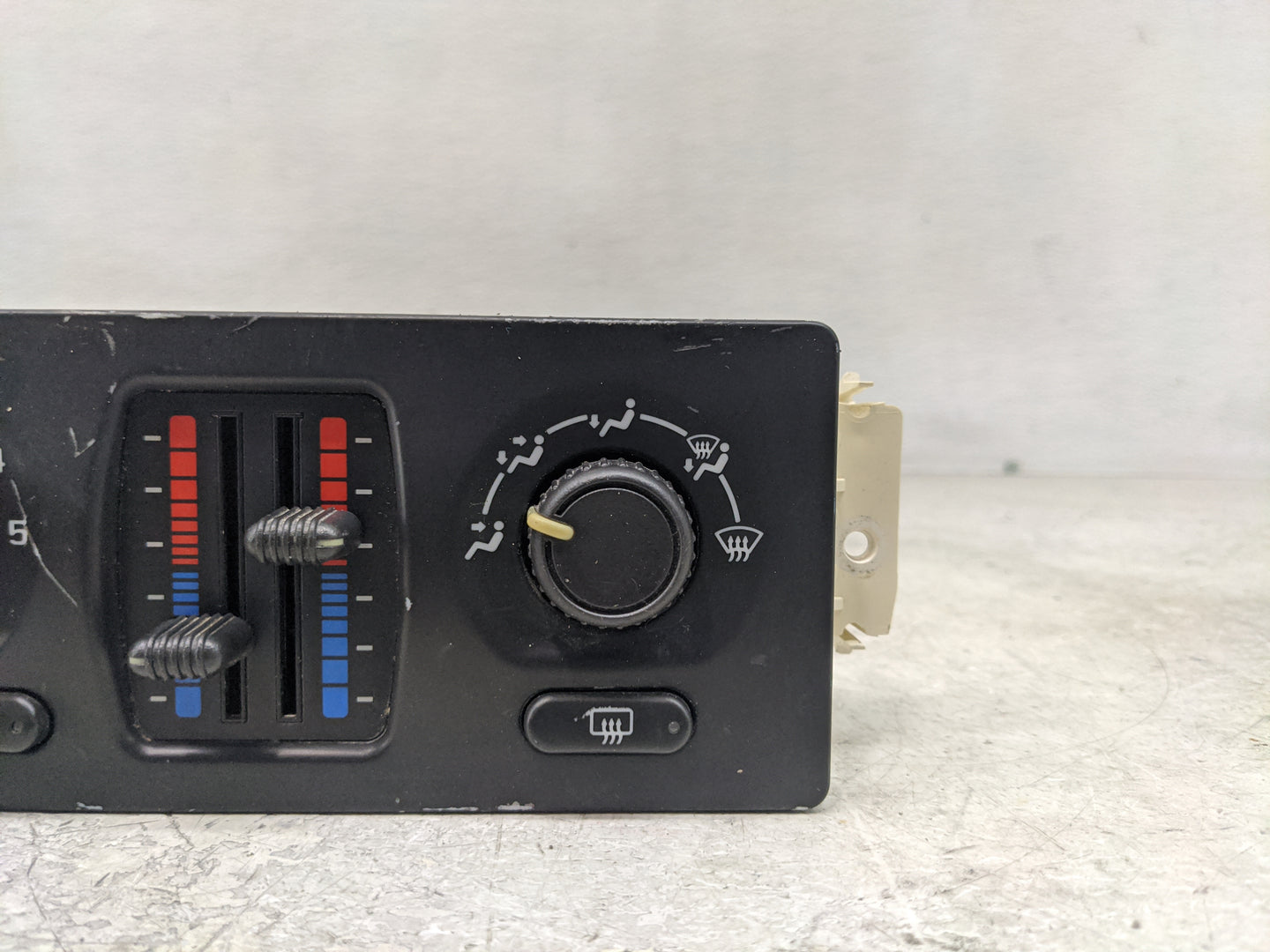 2003-2009 Gmc Envoy Climate Control Module Temperature AC/Heater Replacement Fits Fits 2003 2004 2005 2006 2007 2008 2009 OE