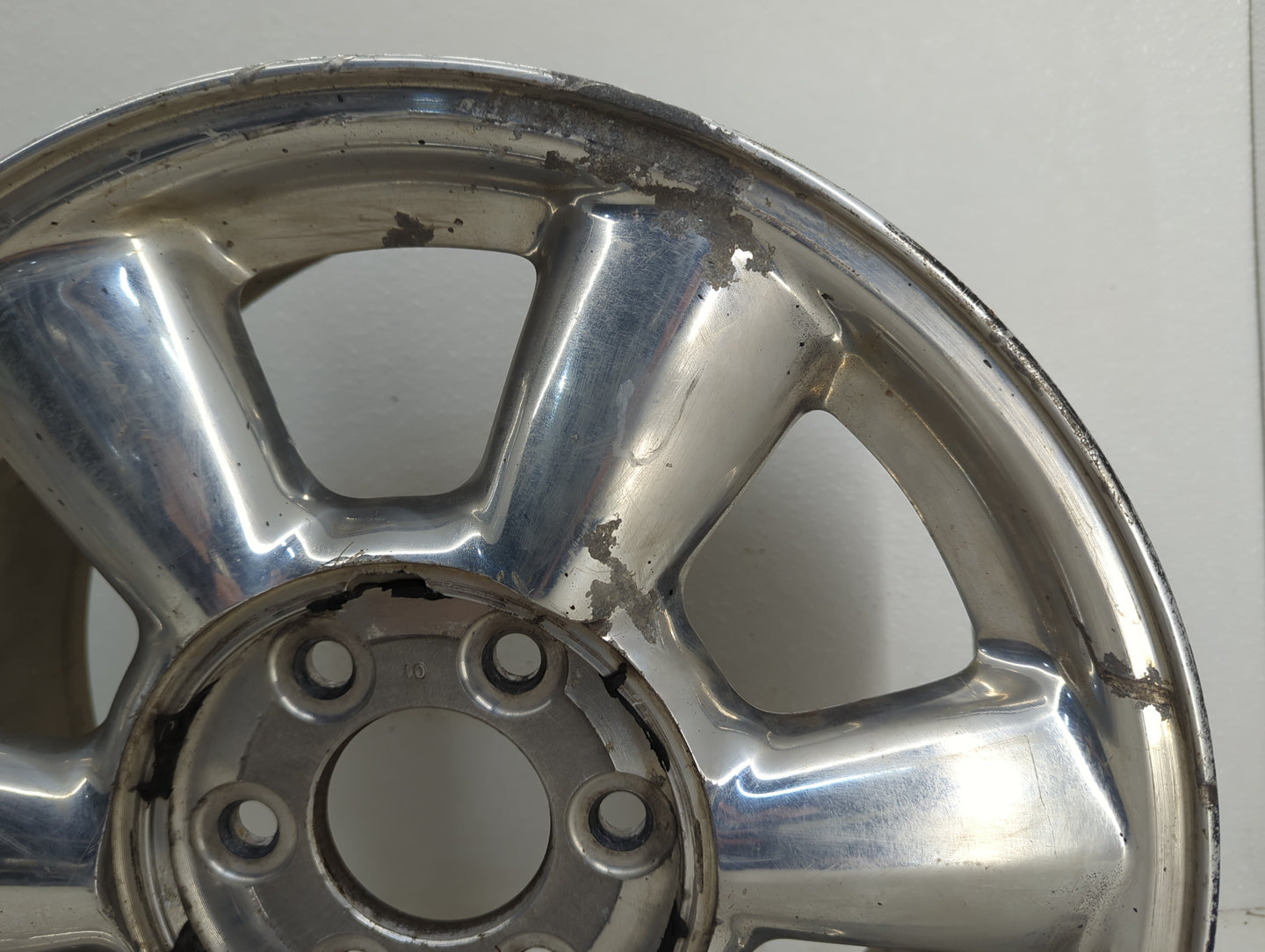 2002-2007 Gmc Envoy Oem Wheel Rim - Oemusedautoparts1.com
