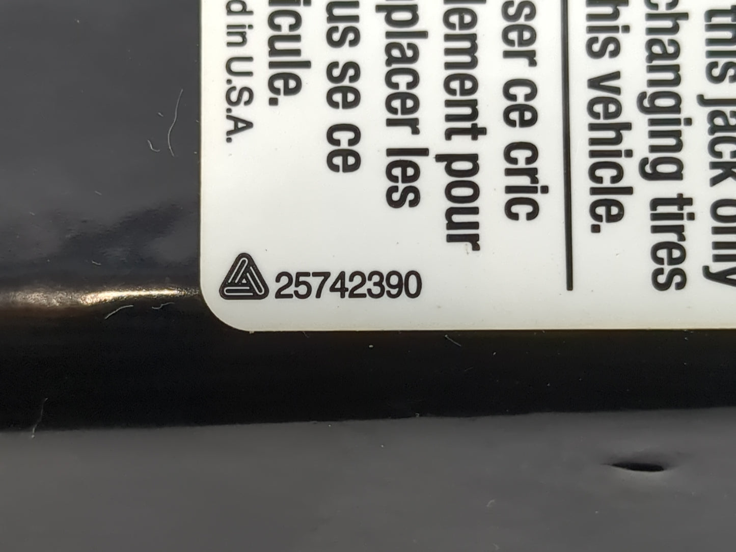 Gmc Envoy Spare Scissor Car Jack - Oemusedautoparts1.com