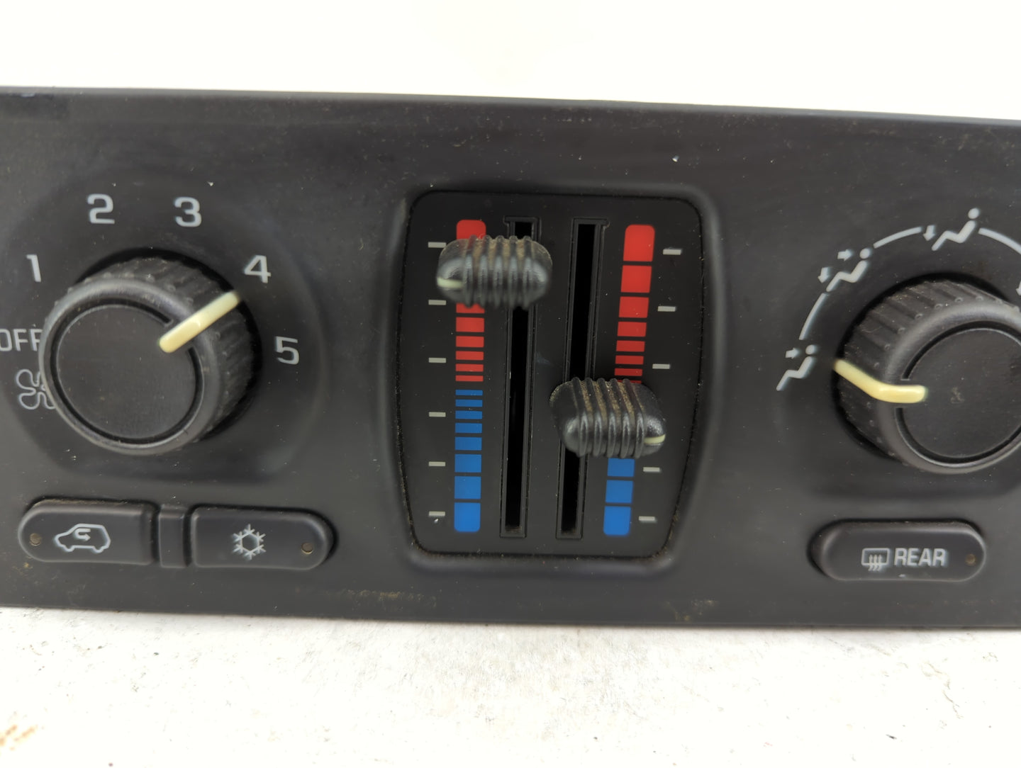 2003-2009 Gmc Envoy Climate Control Module Temperature AC/Heater Replacement Fits Fits 2003 2004 2005 2006 2007 2008 2009 OE