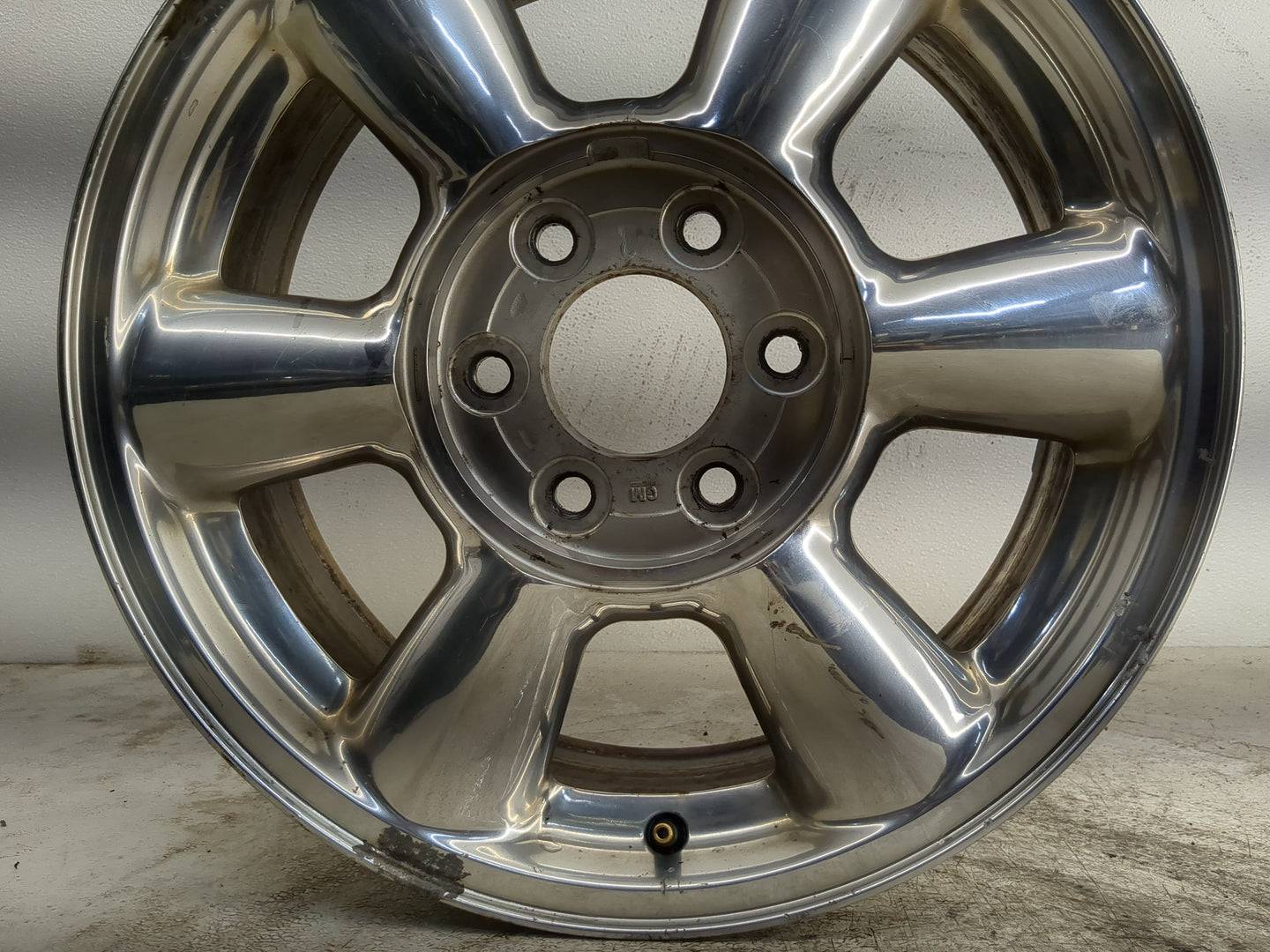 2002-2007 Gmc Envoy Oem Wheel Rim 1217883 - Oemusedautoparts1.com