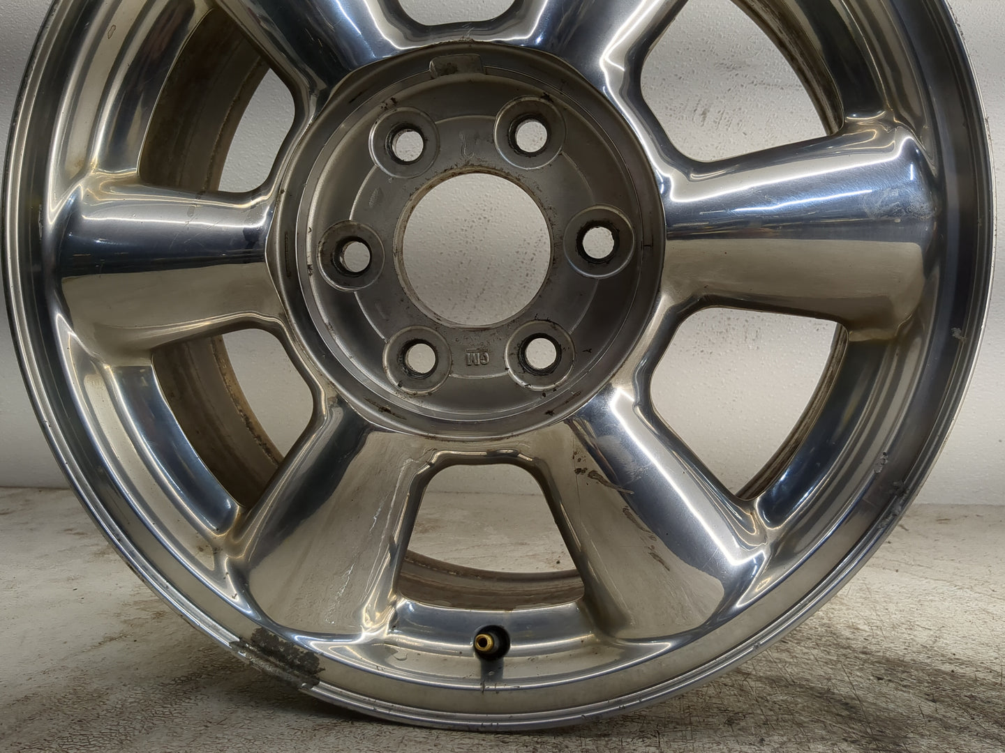 2002-2007 Gmc Envoy Oem Wheel Rim 1217883 - Oemusedautoparts1.com