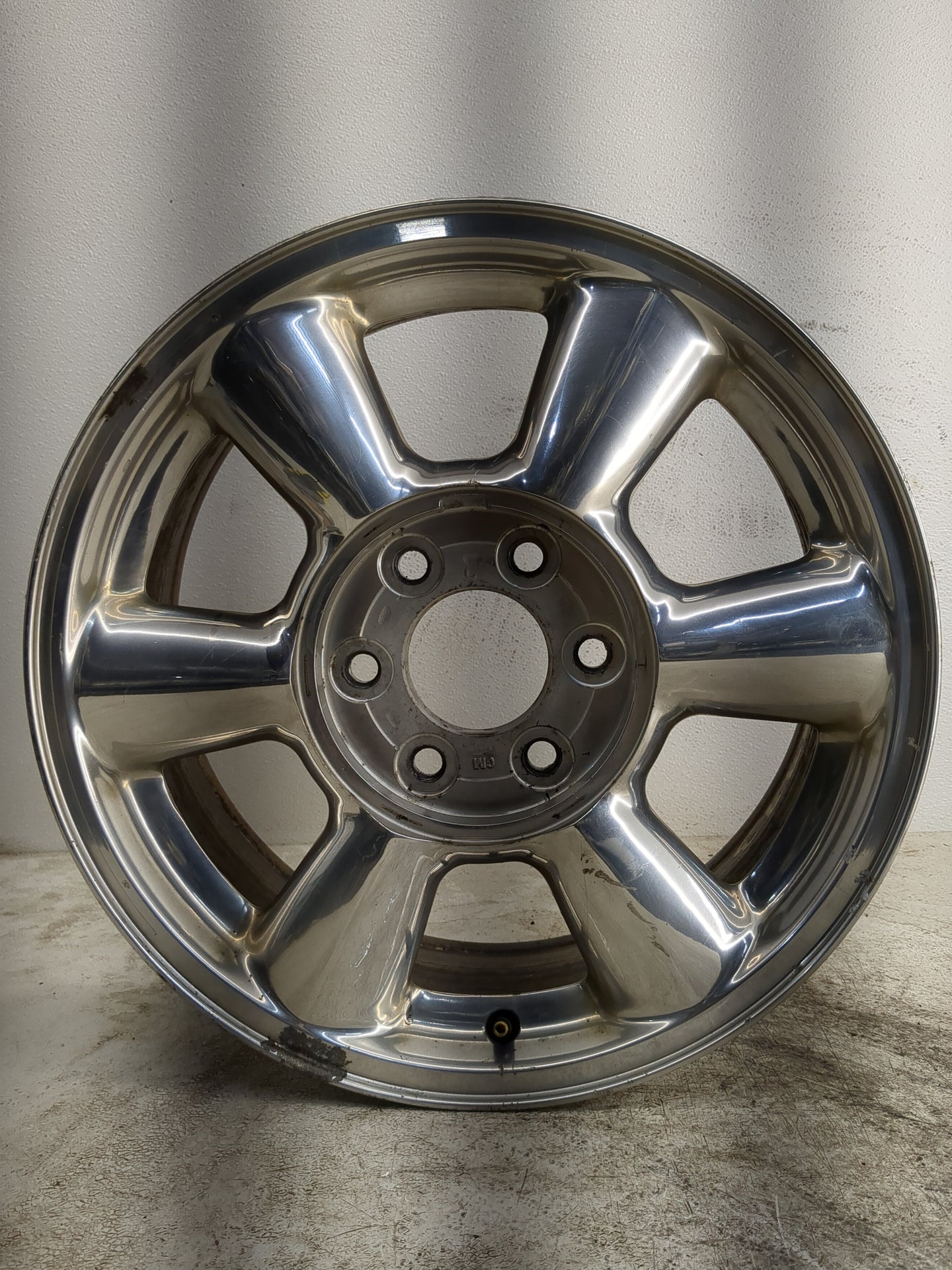 2002-2007 Gmc Envoy Oem Wheel Rim 1217883 - Oemusedautoparts1.com