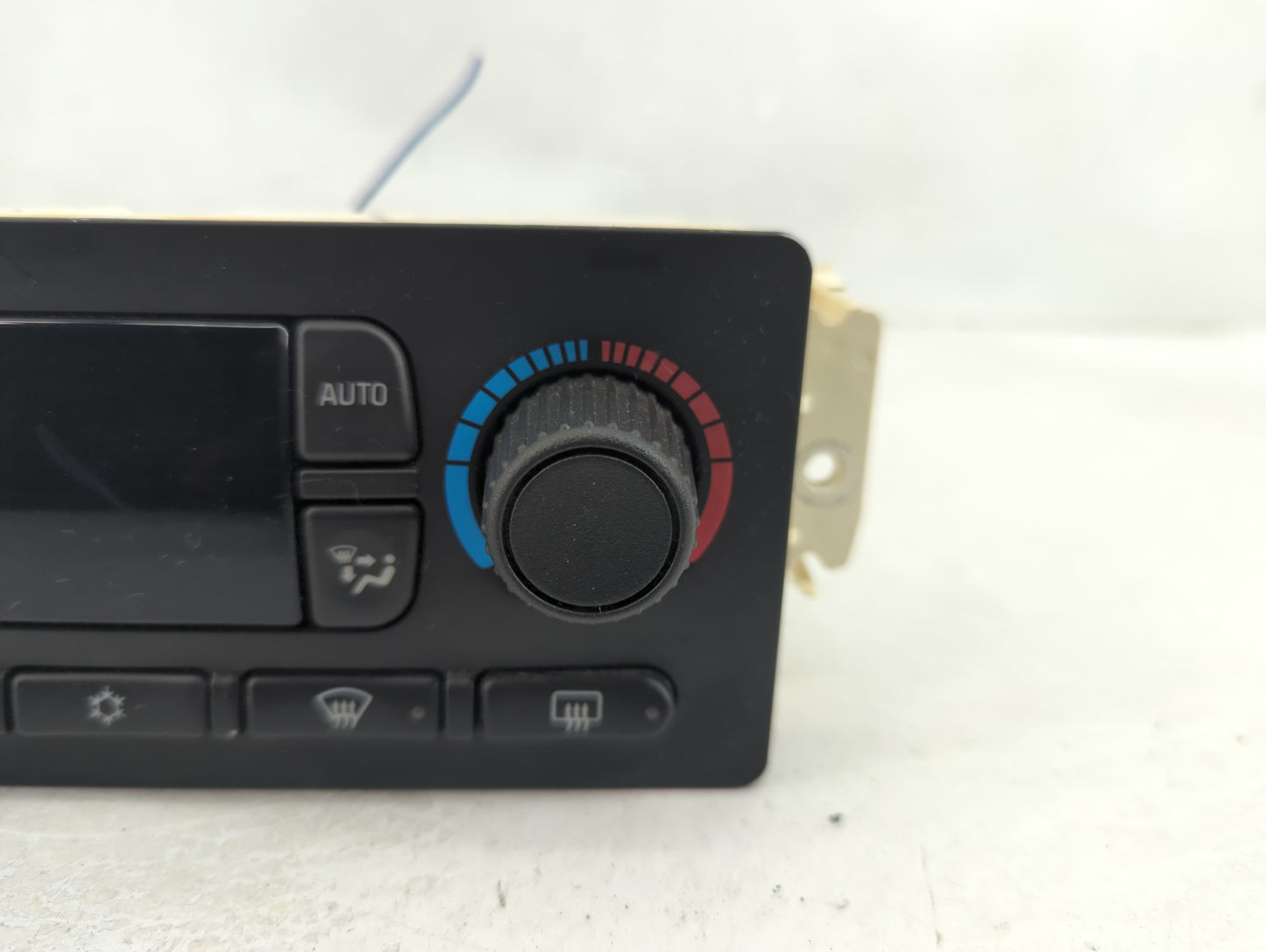 2005-2006 Gmc Envoy Climate Control Module Temperature AC/Heater Replacement Fits Fits 2005 2006 OEM Used Auto Parts - Oemus