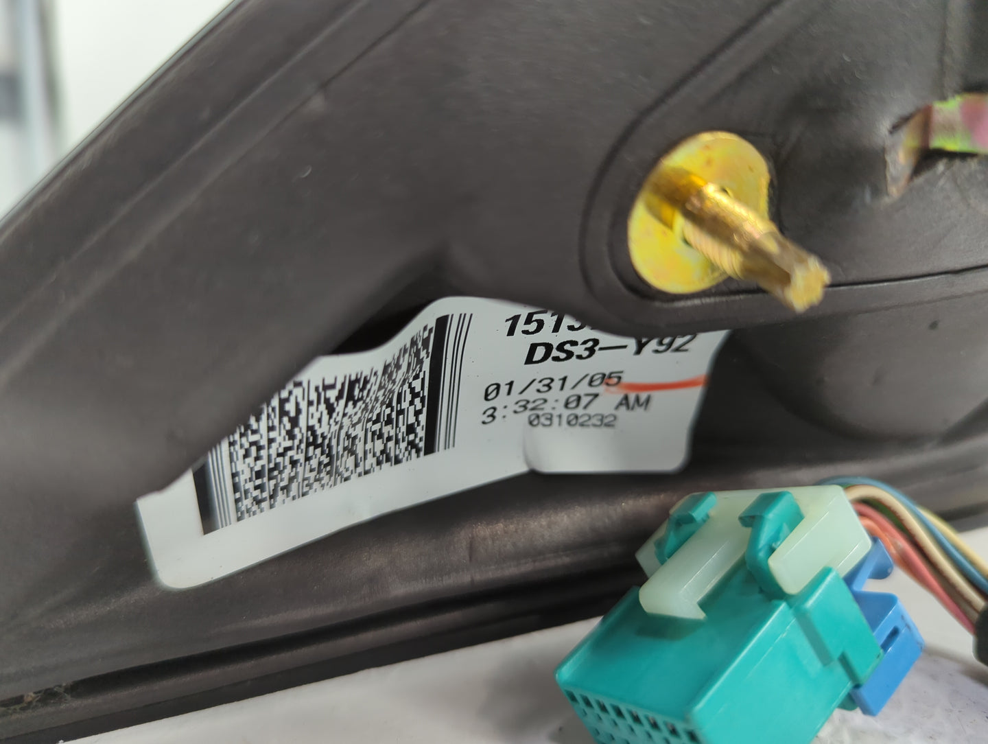 2002-2005 Gmc Envoy Driver Side View Mirror - Left Door Mirror OEM Used - Oemusedautoparts1.com