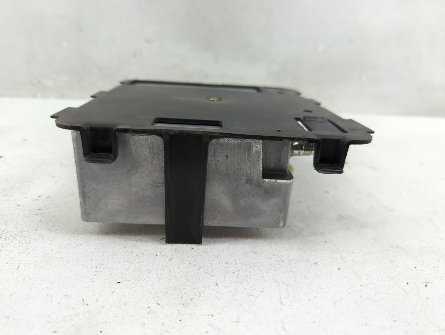 2002-2006 Gmc Envoy Communication Control Module - Oemusedautoparts1.com