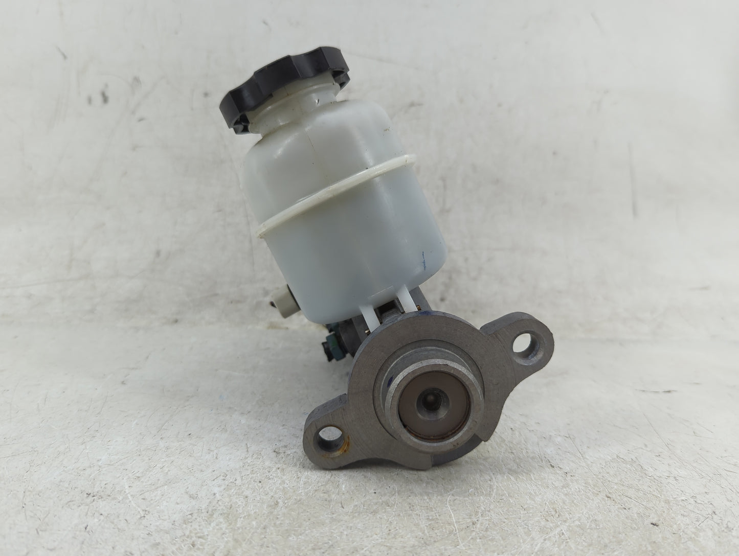 2006-2008 Gmc Envoy Brake Master Cylinder - Oemusedautoparts1.com