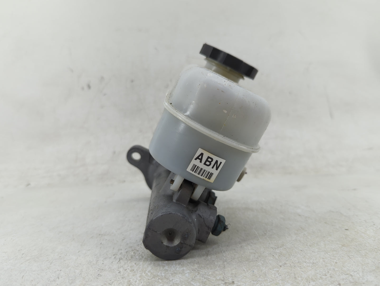 2006-2008 Gmc Envoy Brake Master Cylinder - Oemusedautoparts1.com