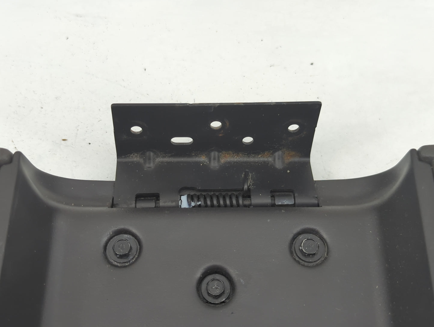 2002-2004 Gmc Envoy Center Console Armrest Cover Lid Fits Fits 2002 2003 2004 2005 OEM Used Auto Parts - Oemusedautoparts1.c