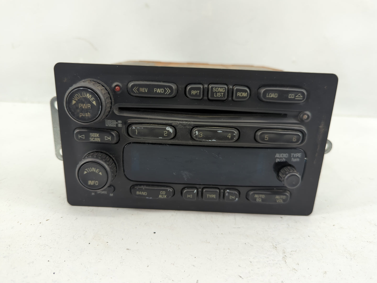 2005-2006 Gmc Envoy Xl Radio AM FM Cd Player Receiver Replacement Fits Fits 2005 2006 2007 OEM Used Auto Parts - Oemusedauto