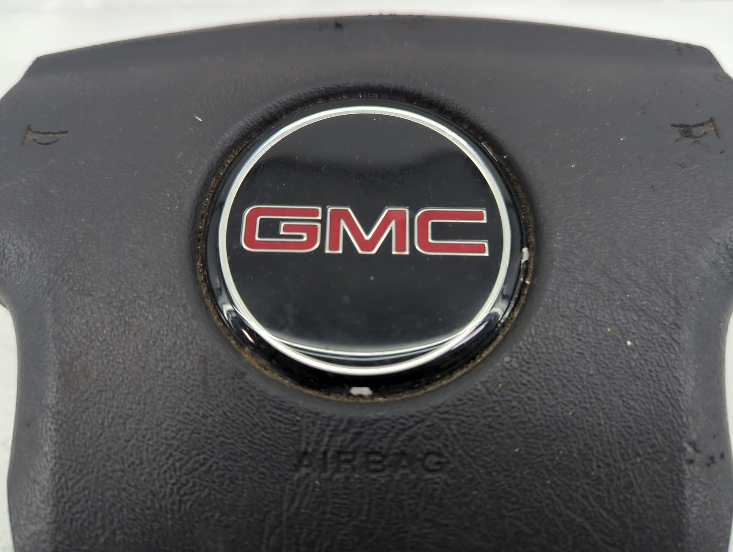 2005-2006 Gmc Envoy Xl Air Bag Driver Left Steering Wheel Mounted - Oemusedautoparts1.com