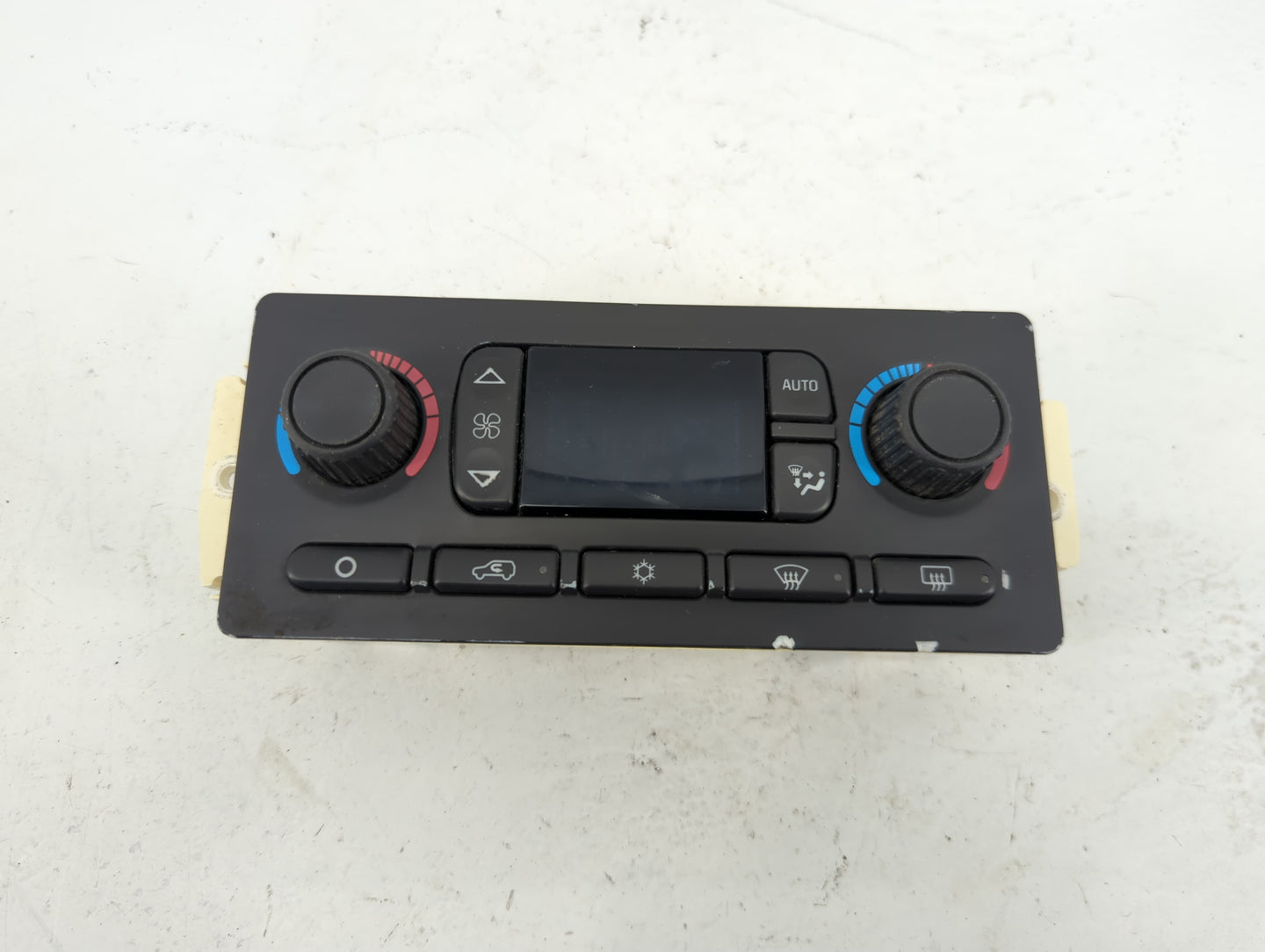 2005-2006 Gmc Envoy Xl Climate Control Module Temperature AC/Heater Replacement Fits Fits 2005 2006 OEM Used Auto Parts - Oe