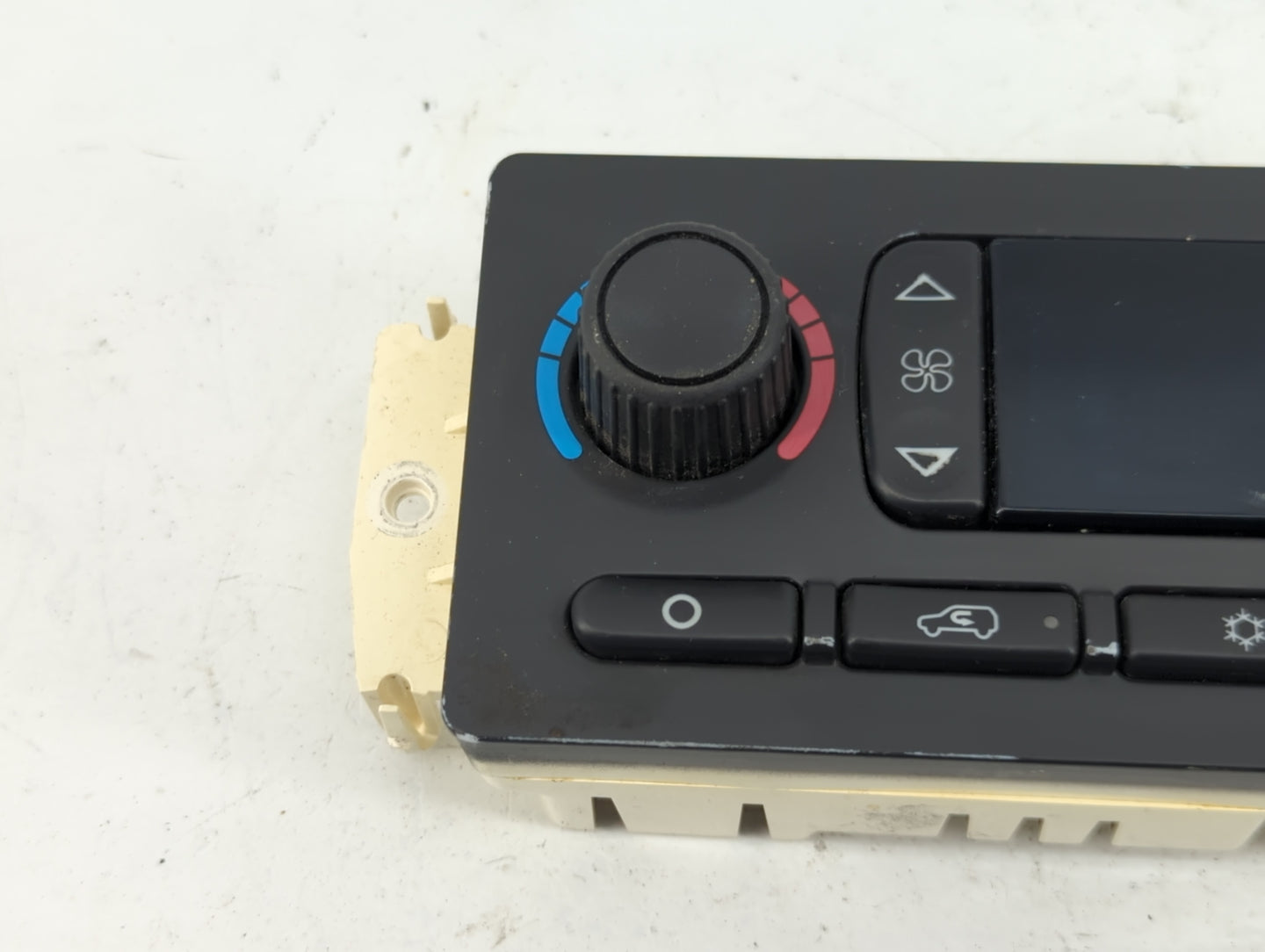 2005-2006 Gmc Envoy Xl Climate Control Module Temperature AC/Heater Replacement Fits Fits 2005 2006 OEM Used Auto Parts - Oe