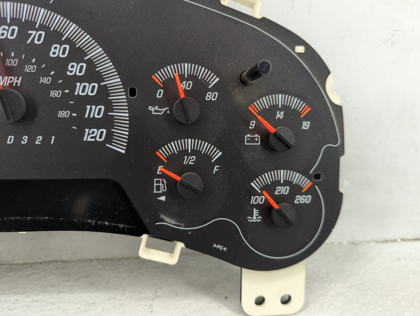 2006 Gmc Envoy Xl Instrument Cluster Speedometer Gauges Fits OEM Used Auto Parts - Oemusedautoparts1.com