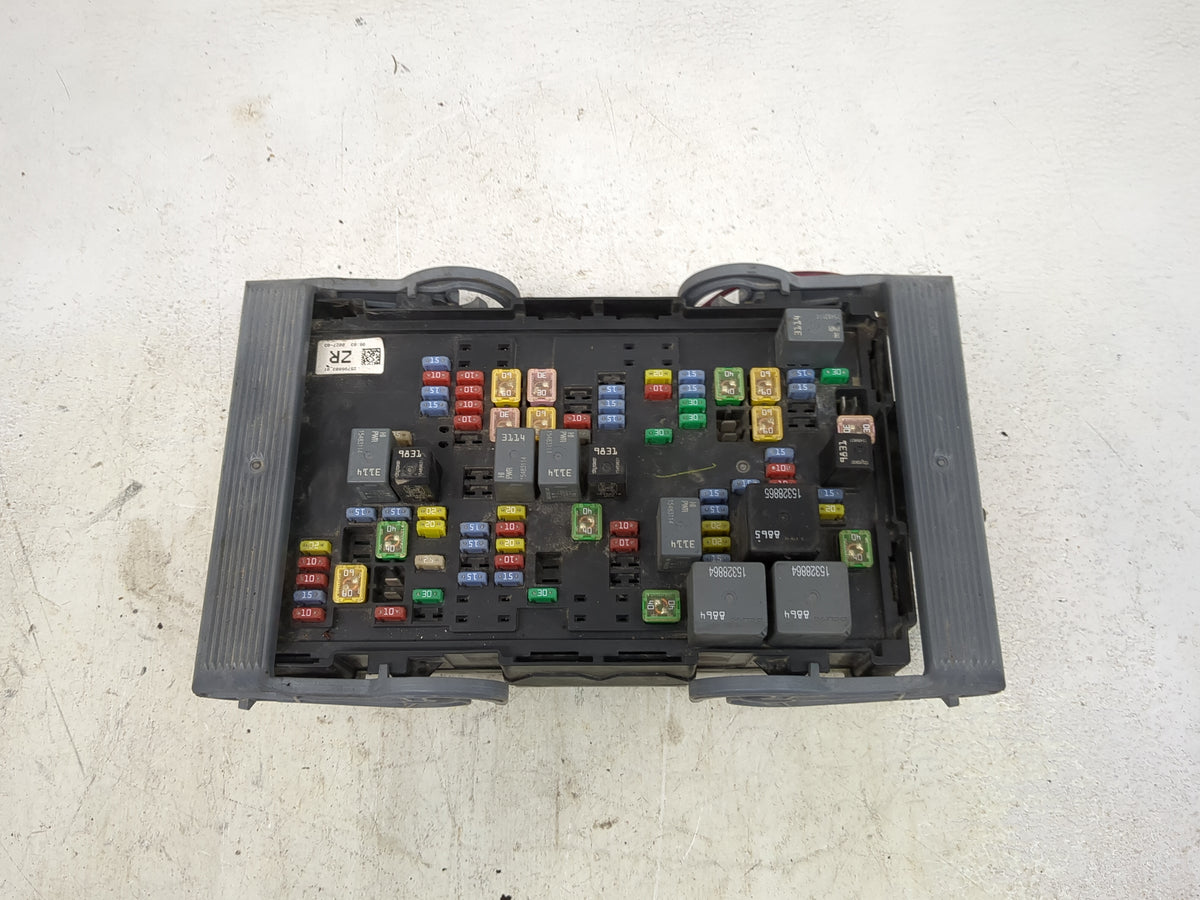 2007-2009 Gmc Sierra 1500 Fusebox Fuse Box Panel Relay Module Fits Fits 2007 2008 2009 OEM Used Auto Parts - Oemusedautopart