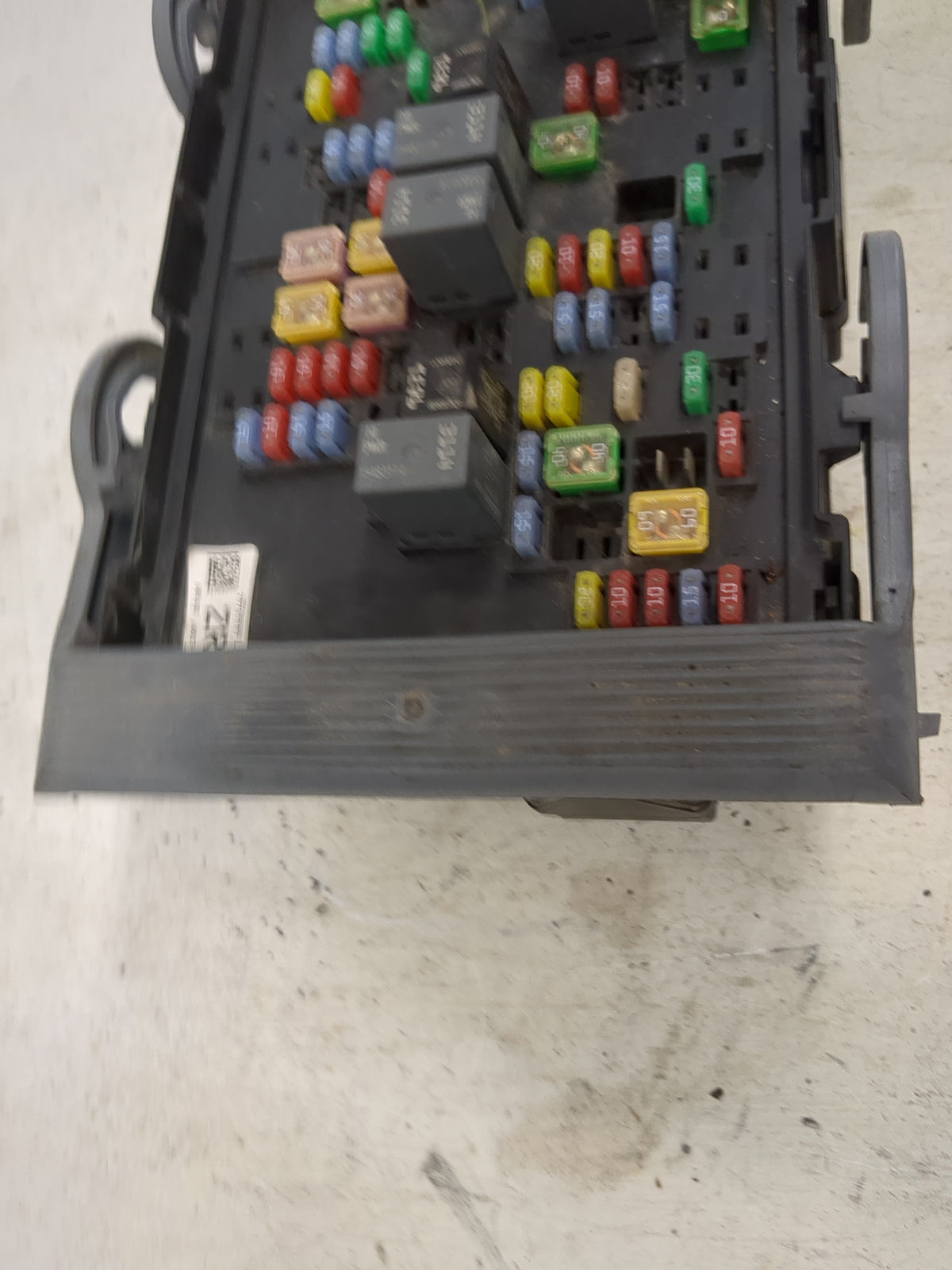 2007-2009 Gmc Sierra 1500 Fusebox Fuse Box Panel Relay Module Fits Fits 2007 2008 2009 OEM Used Auto Parts - Oemusedautopart
