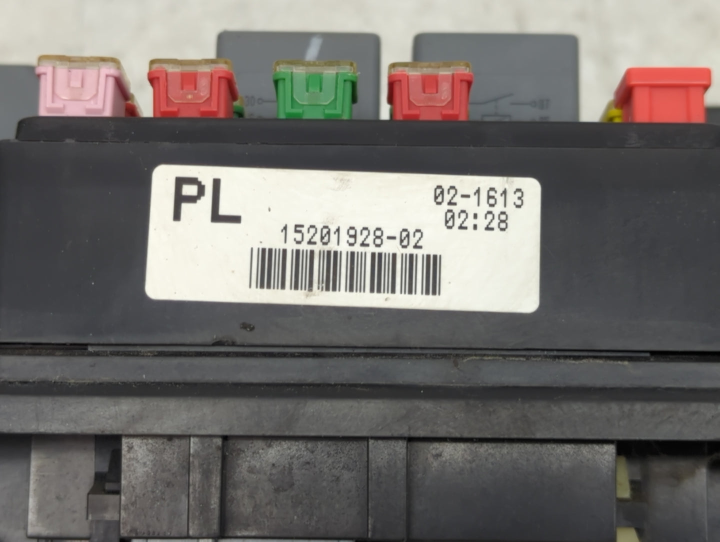 0 Gmc Sierra 1500 Pickup Fusebox Fuse Box Panel Relay Module Fits Fits 203 2004 2005 2006 OEM Used Auto Parts - Oemusedautop
