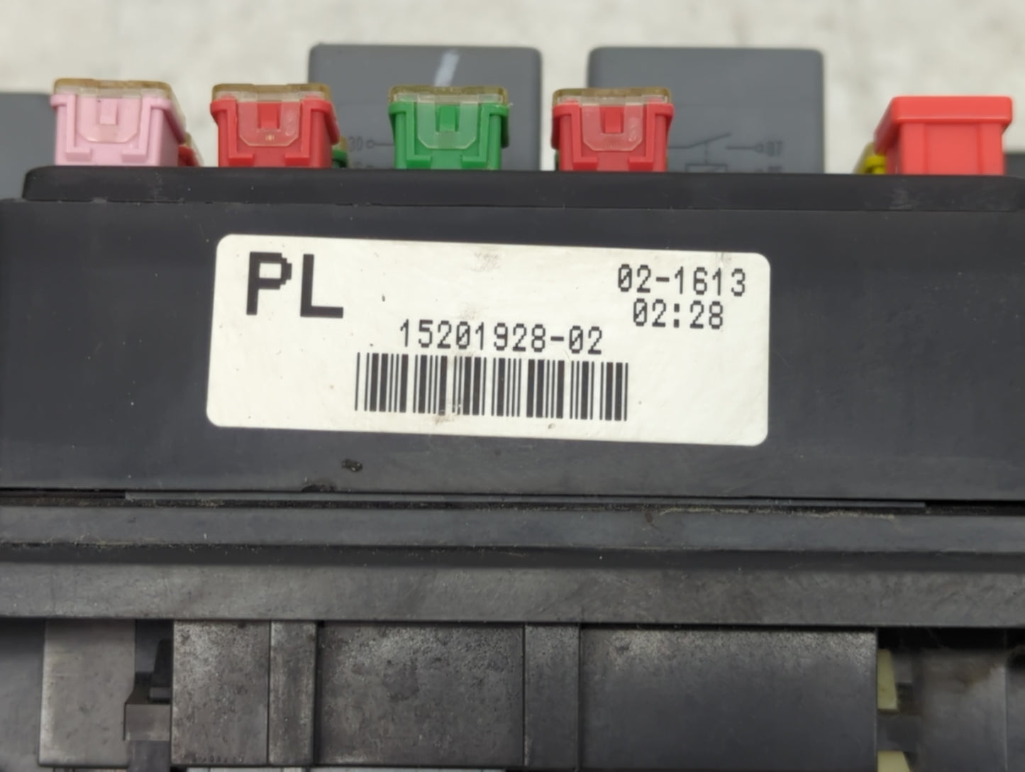 0 Gmc Sierra 1500 Pickup Fusebox Fuse Box Panel Relay Module Fits Fits 203 2004 2005 2006 OEM Used Auto Parts - Oemusedautop