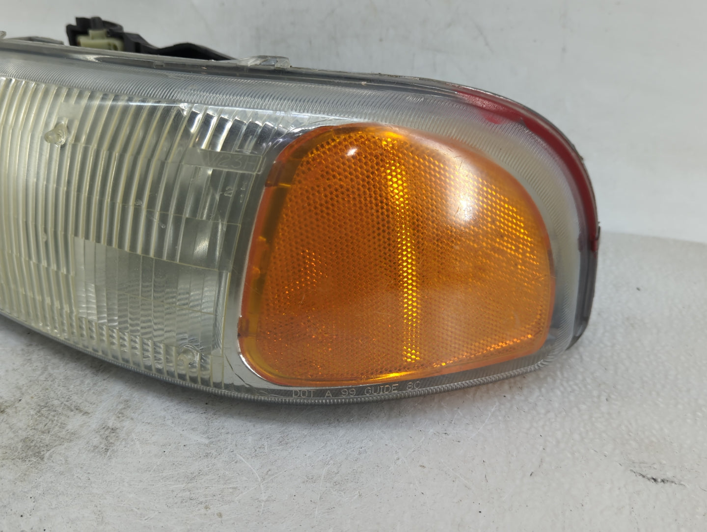 Gmc Sierra 1500 Pickup Driver Left Oem Head Light Headlight Lamp - Oemusedautoparts1.com