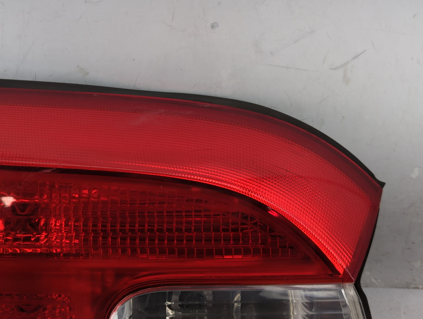 2010-2017 Gmc Terrain Driver Left Side Deck Lid Mounted Tail Light - Oemusedautoparts1.com
