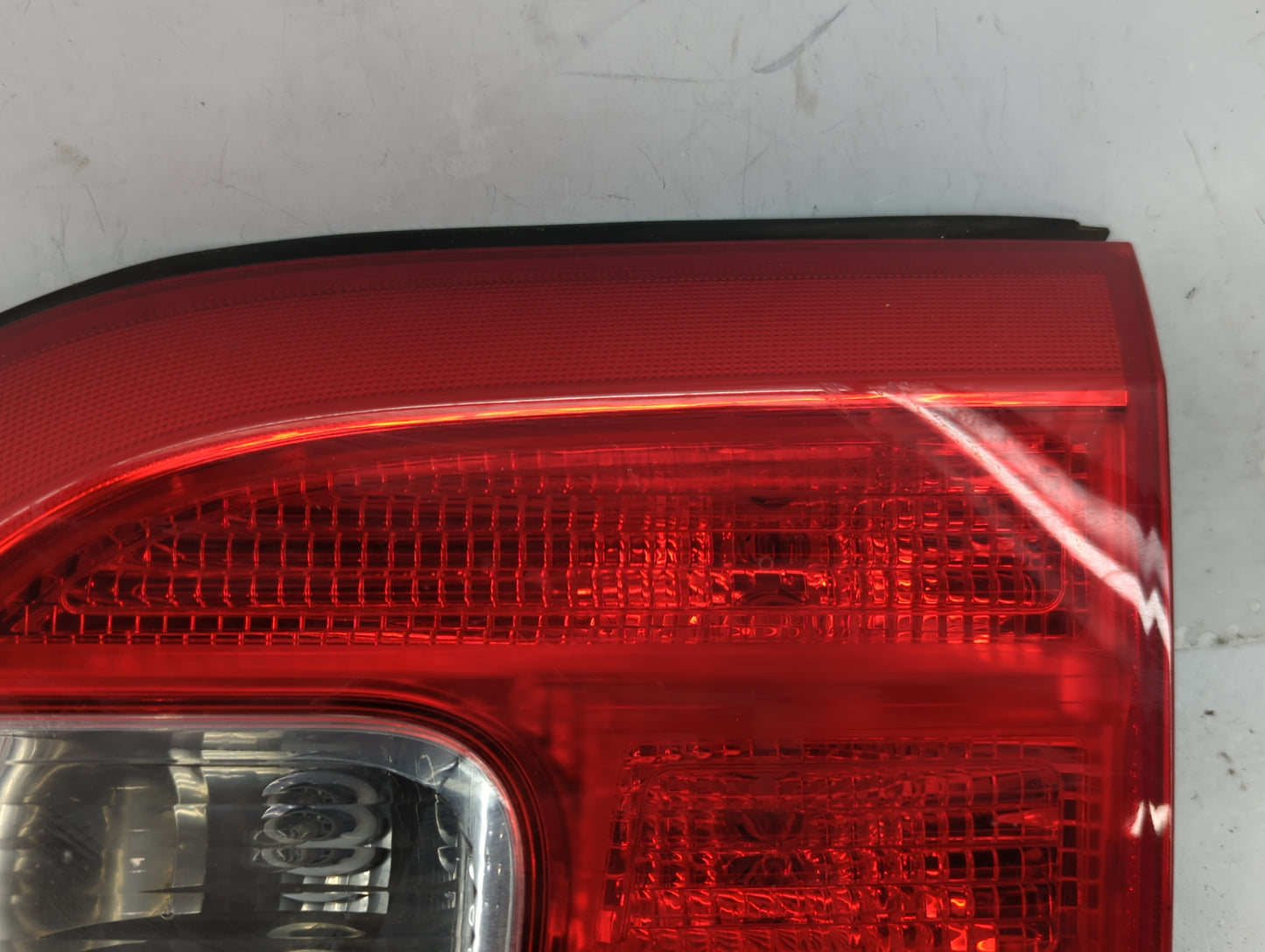 2010-2017 Gmc Terrain Passenger Right Side Deck Lid Mounted Tail Light - Oemusedautoparts1.com