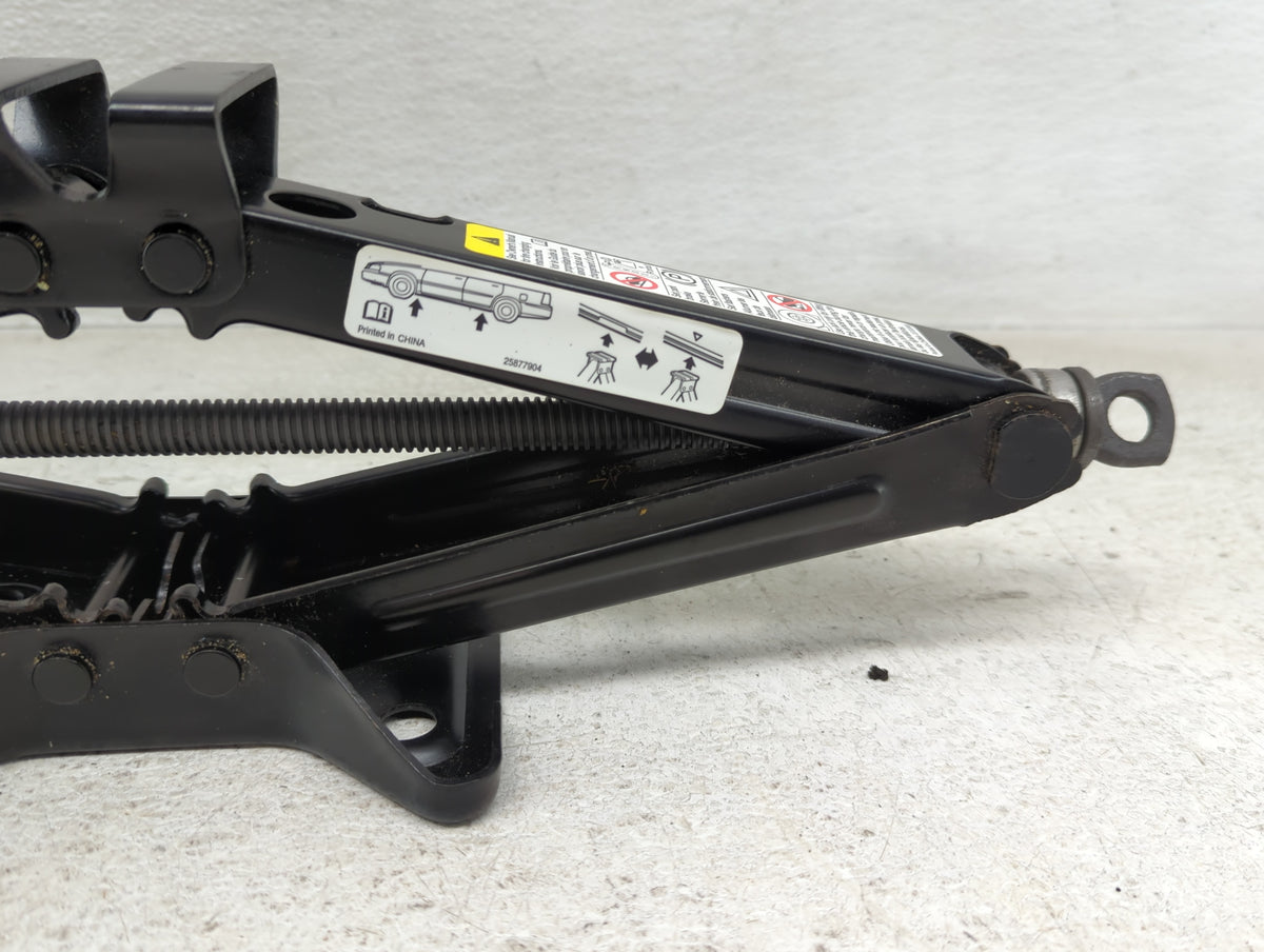 Gmc Terrain Spare Scissor Car Jack 1142710 - Oemusedautoparts1.com