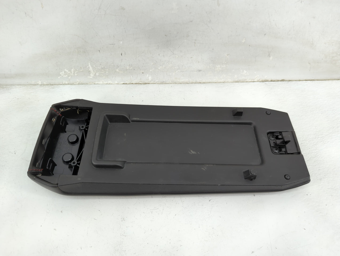 2012-2015 Gmc Terrain Center Console Armrest Cover Lid Fits Fits 2012 2013 2014 2015 OEM Used Auto Parts - Oemusedautoparts1