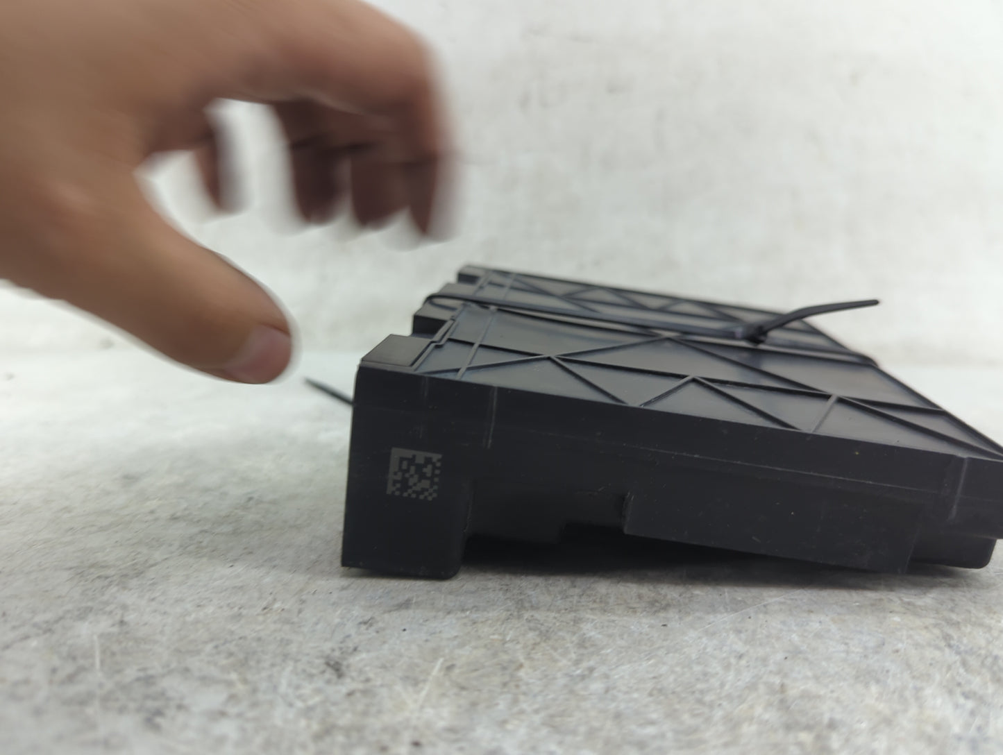 2010-2014 Gmc Terrain Body Control Module Bcm Inner Cabin Fuse Box 1179871 - Oemusedautoparts1.com