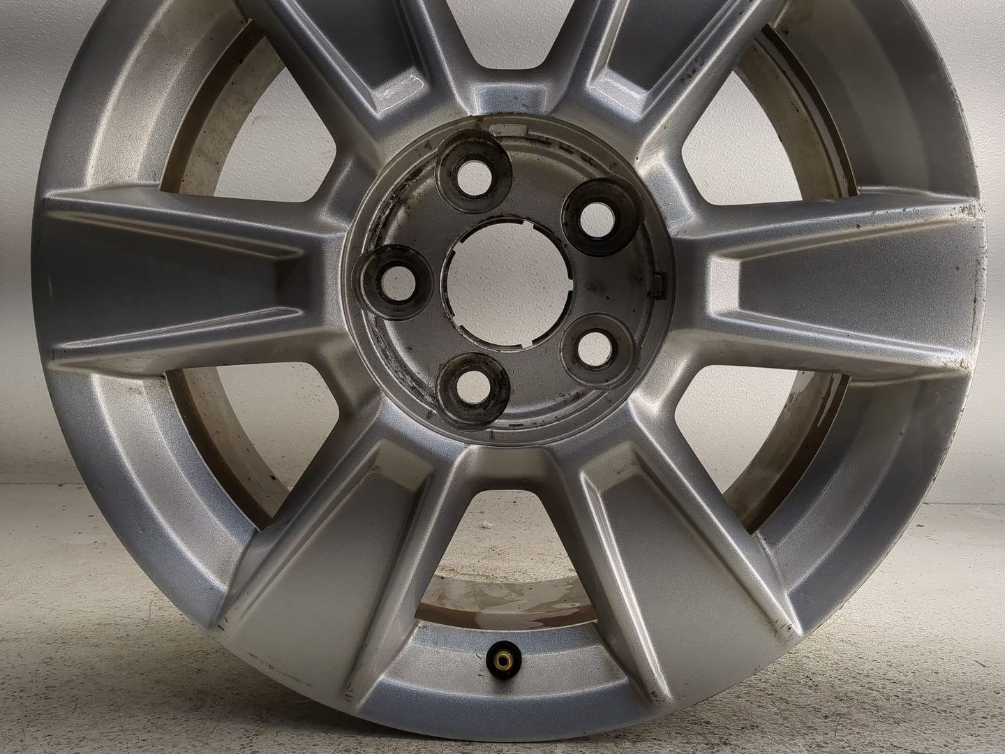 2010-2013 Gmc Terrain Oem Wheel Rim 1383416 - Oemusedautoparts1.com