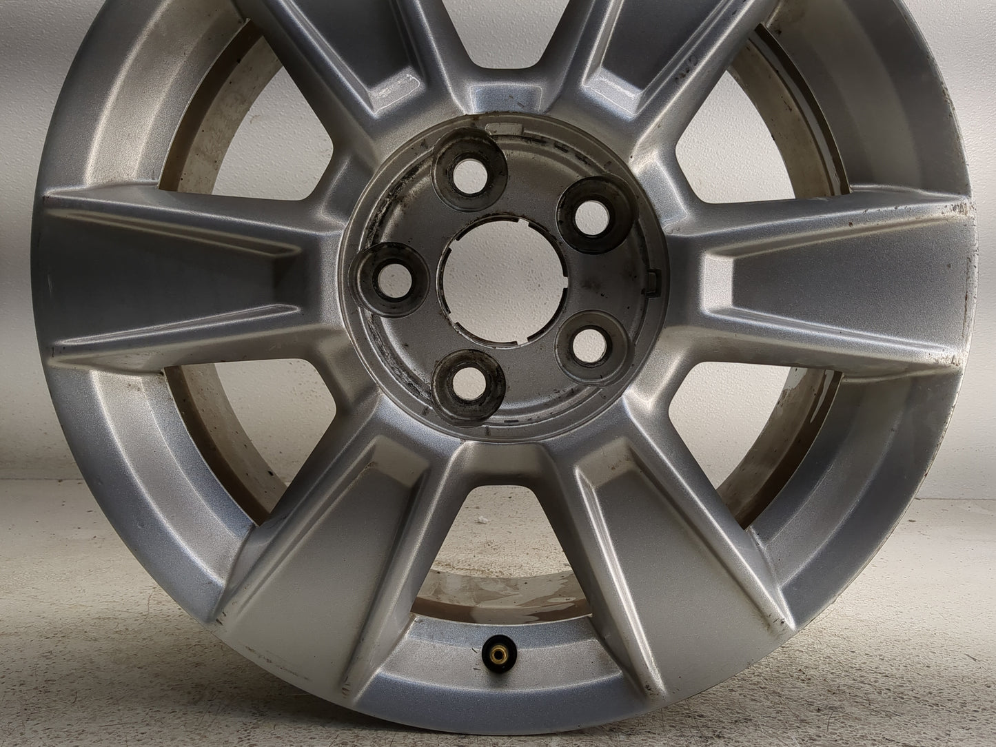 2010-2013 Gmc Terrain Oem Wheel Rim 1383416 - Oemusedautoparts1.com