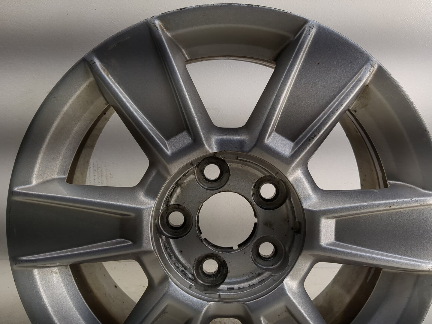 2010-2013 Gmc Terrain Oem Wheel Rim 1383416 - Oemusedautoparts1.com