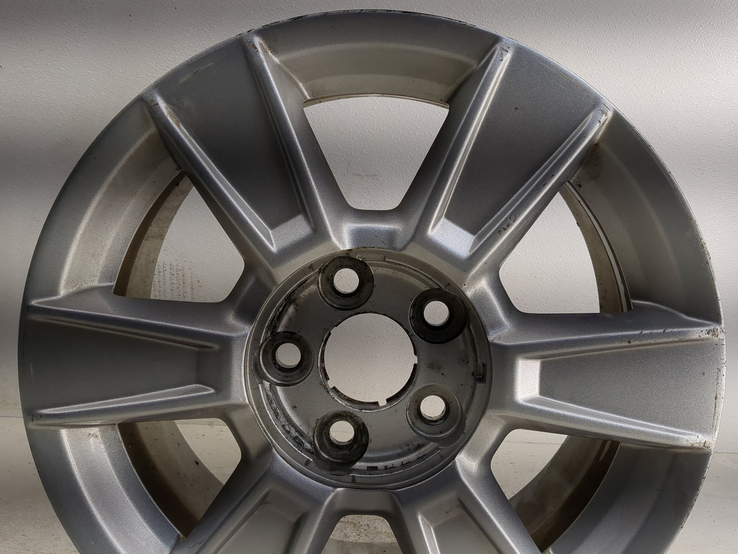 2010-2013 Gmc Terrain Oem Wheel Rim 1383416 - Oemusedautoparts1.com