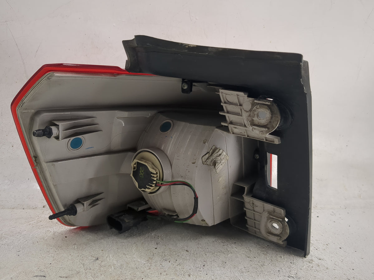 2010-2017 Gmc Terrain Tail Light Assembly Passenger Right OEM Fits Fits 2010 2011 2012 2013 2014 2015 2016 2017 OEM Used Aut