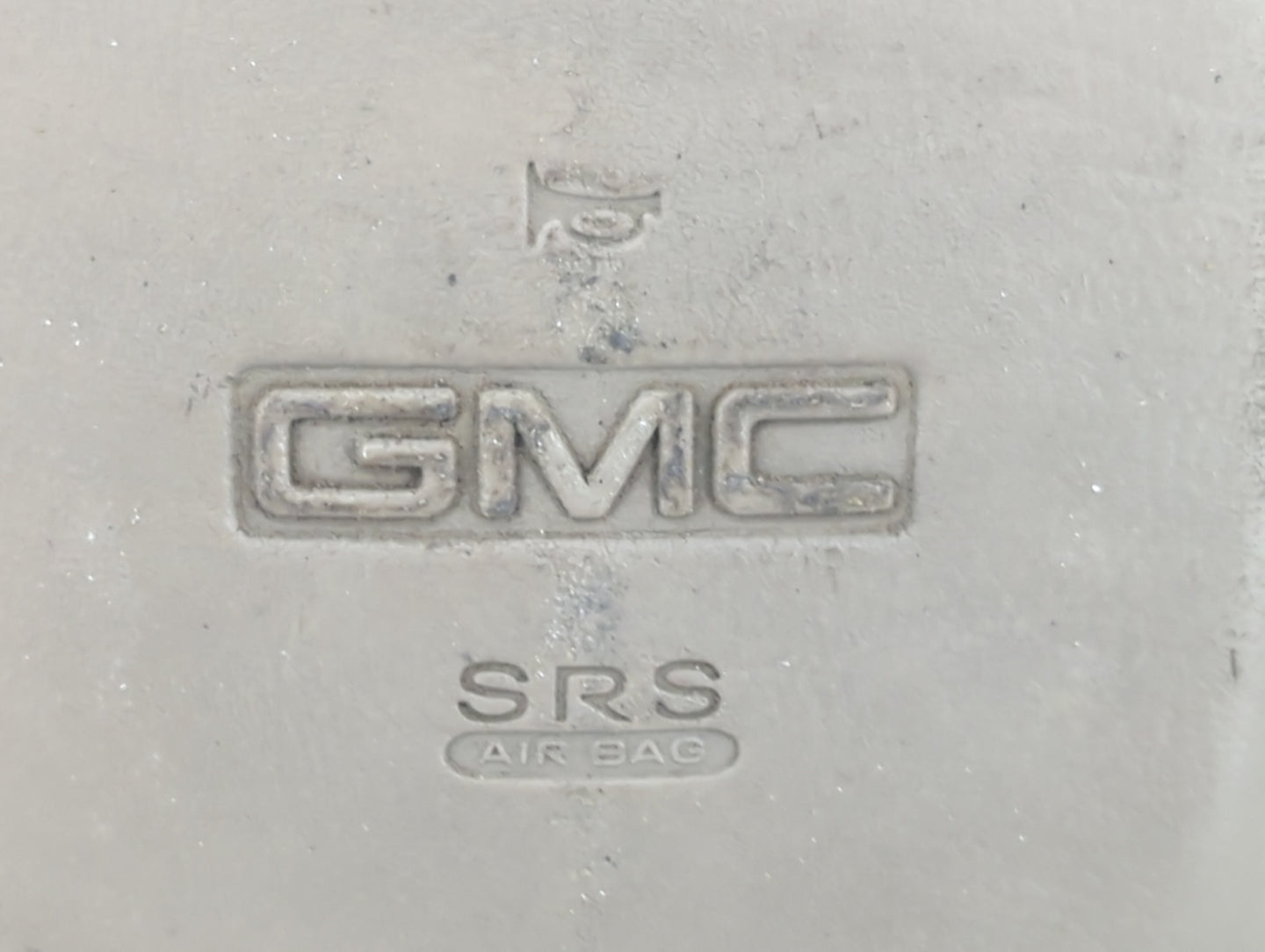 1999-2000 Gmc Yukon Air Bag Driver Left Steering Wheel Mounted - Oemusedautoparts1.com