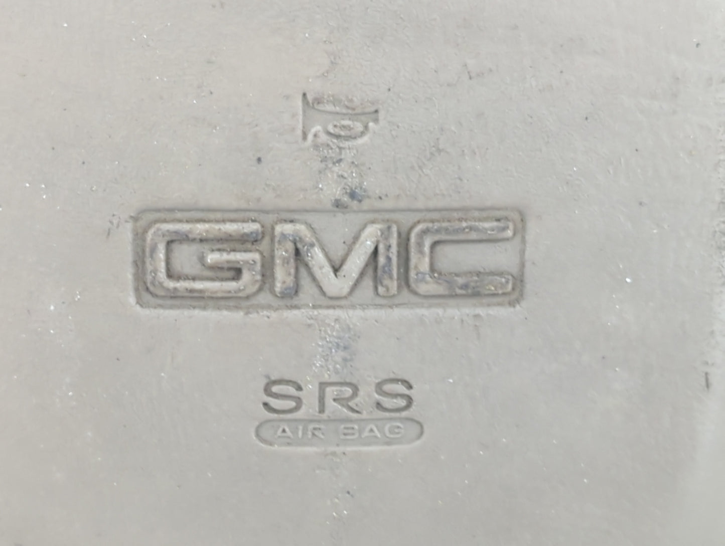 1999-2000 Gmc Yukon Air Bag Driver Left Steering Wheel Mounted - Oemusedautoparts1.com
