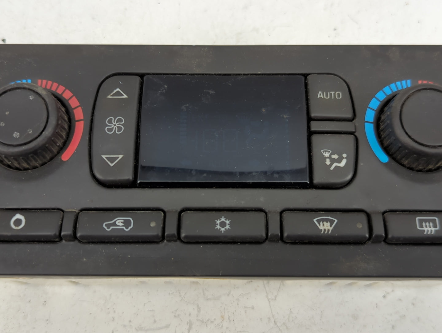 2003-2004 Gmc Yukon Climate Control Module Temperature AC/Heater Replacement Fits Fits 2003 2004 OEM Used Auto Parts - Oemus