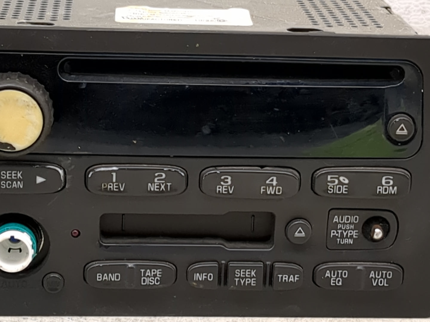 2003-2005 Gmc Yukon Radio AM FM Cd Player Receiver Replacement Fits Fits 2003 2004 2005 OEM Used Auto Parts - Oemusedautopar