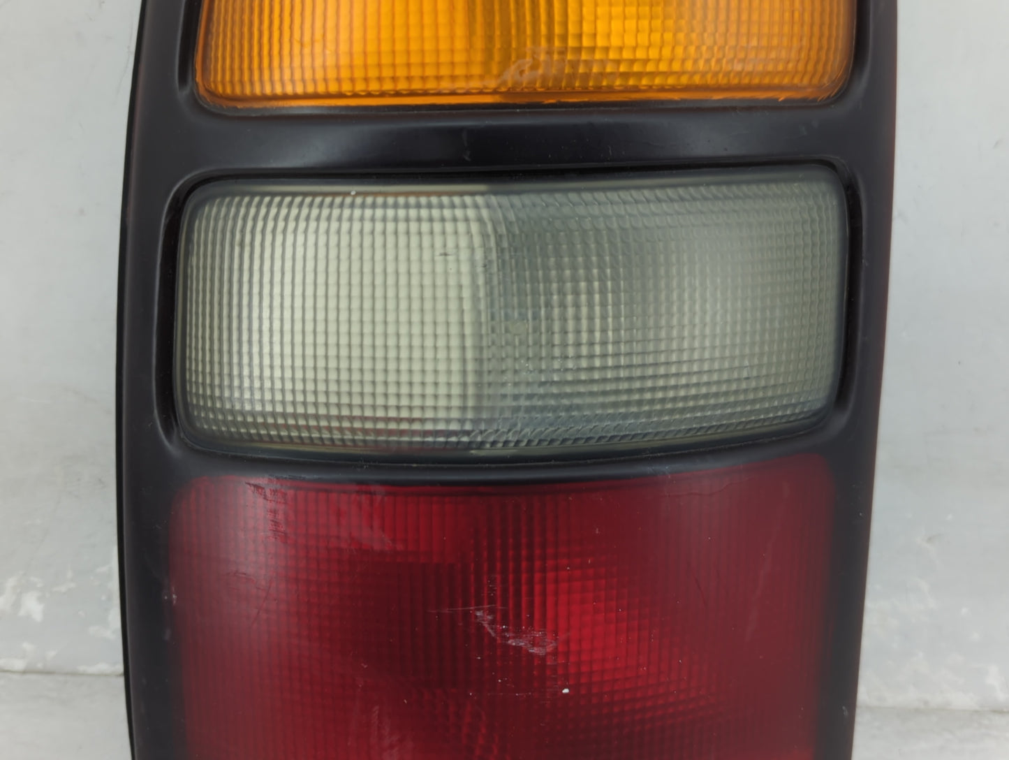 2004-2006 Gmc Yukon Tail Light Assembly Driver Left OEM Fits Fits 2004 2005 2006 OEM Used Auto Parts - Oemusedautoparts1.com