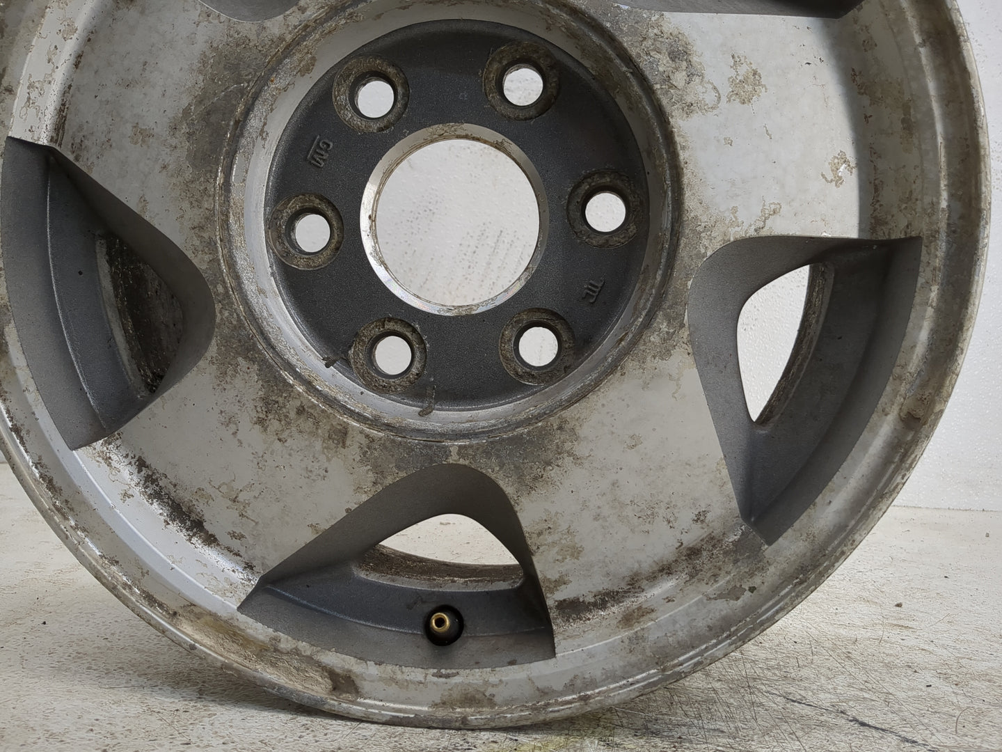 1992-1999 Gmc Yukon Oem Wheel Rim 1169010 - Oemusedautoparts1.com